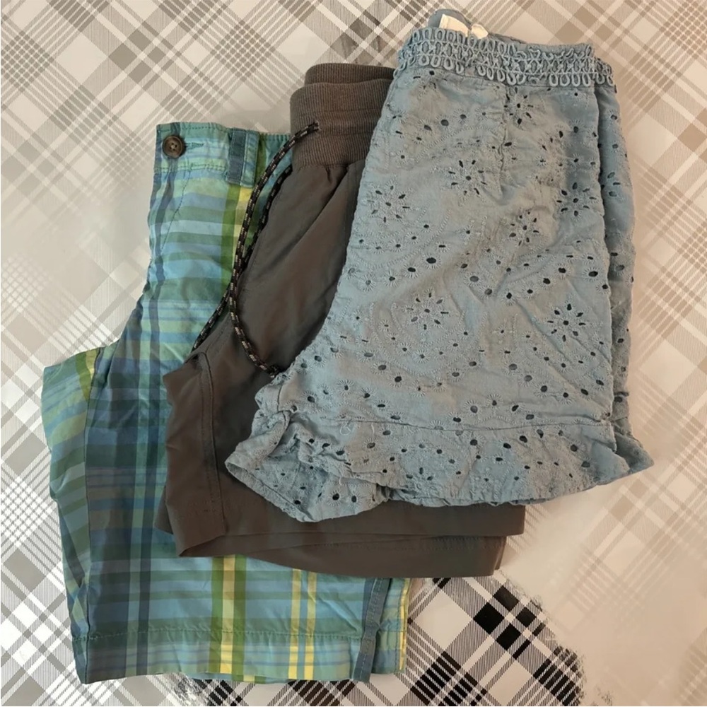 Old Navy, Columbia And June & Hudson Shorts  3 Lot